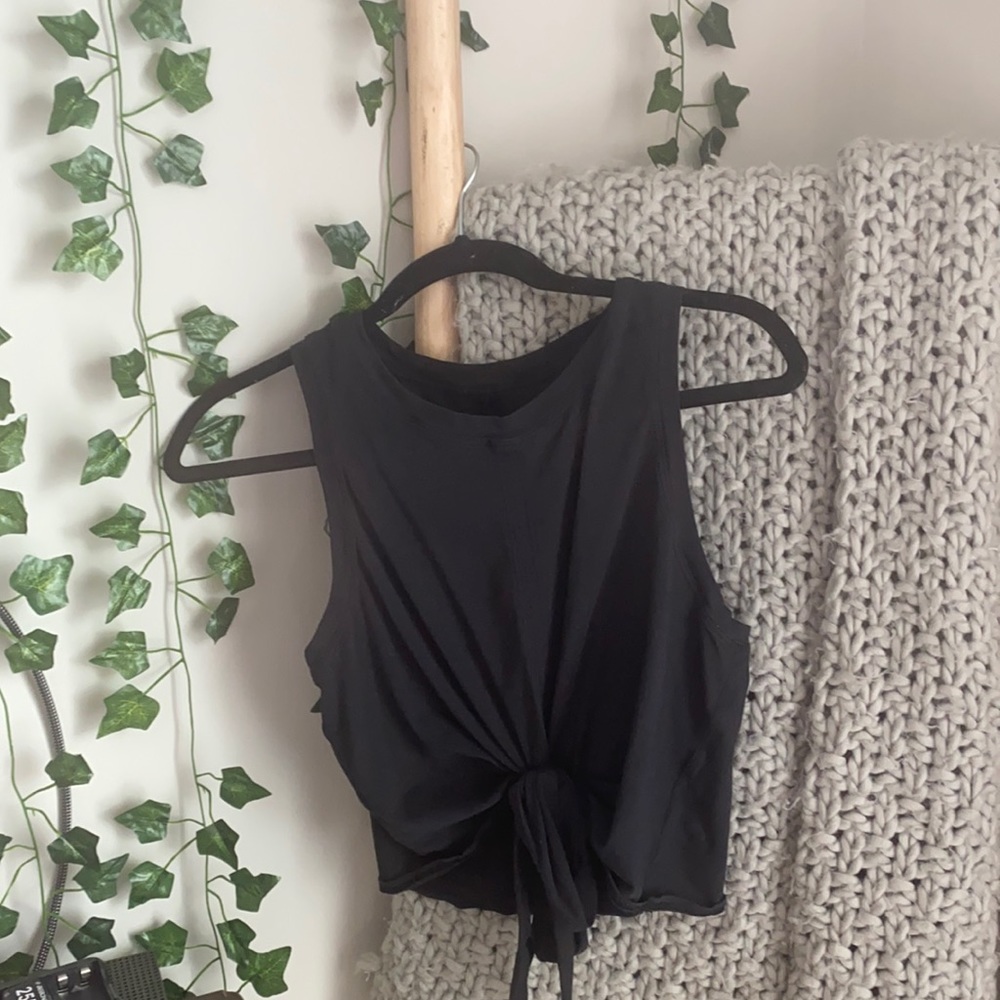 Lulu lemon halter cut tie crop top